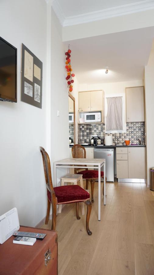 Stylish Studio Below The Acropolis เอเธนส์ ภายนอก รูปภาพ