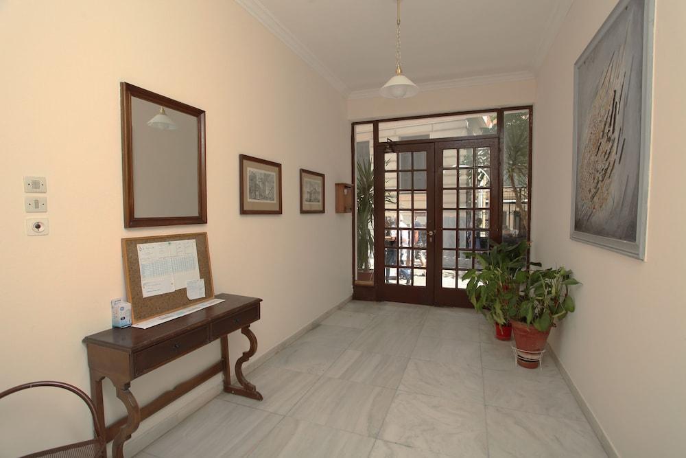 Stylish Studio Below The Acropolis เอเธนส์ ภายนอก รูปภาพ