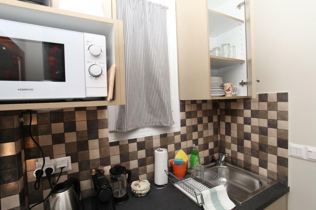 Stylish Studio Below The Acropolis เอเธนส์ ภายนอก รูปภาพ
