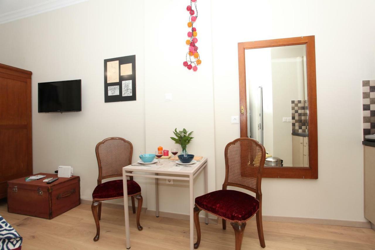 Stylish Studio Below The Acropolis เอเธนส์ ภายนอก รูปภาพ